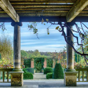 Hampstead Pergola and Hill Gardens: secret gardens overlooking London